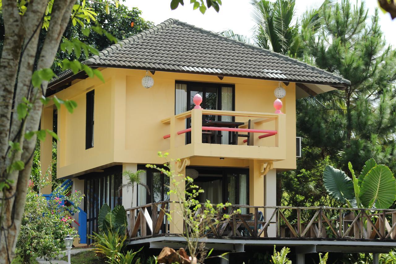 Porta Verde Resort Villas Caliraya Dolores  Esterno foto